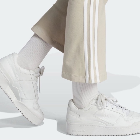 Adidas Originals Adicolor 3 Stripes 7/8 Flare Leggings Wonder Beige Sz M NWT - Picture 3 of 10